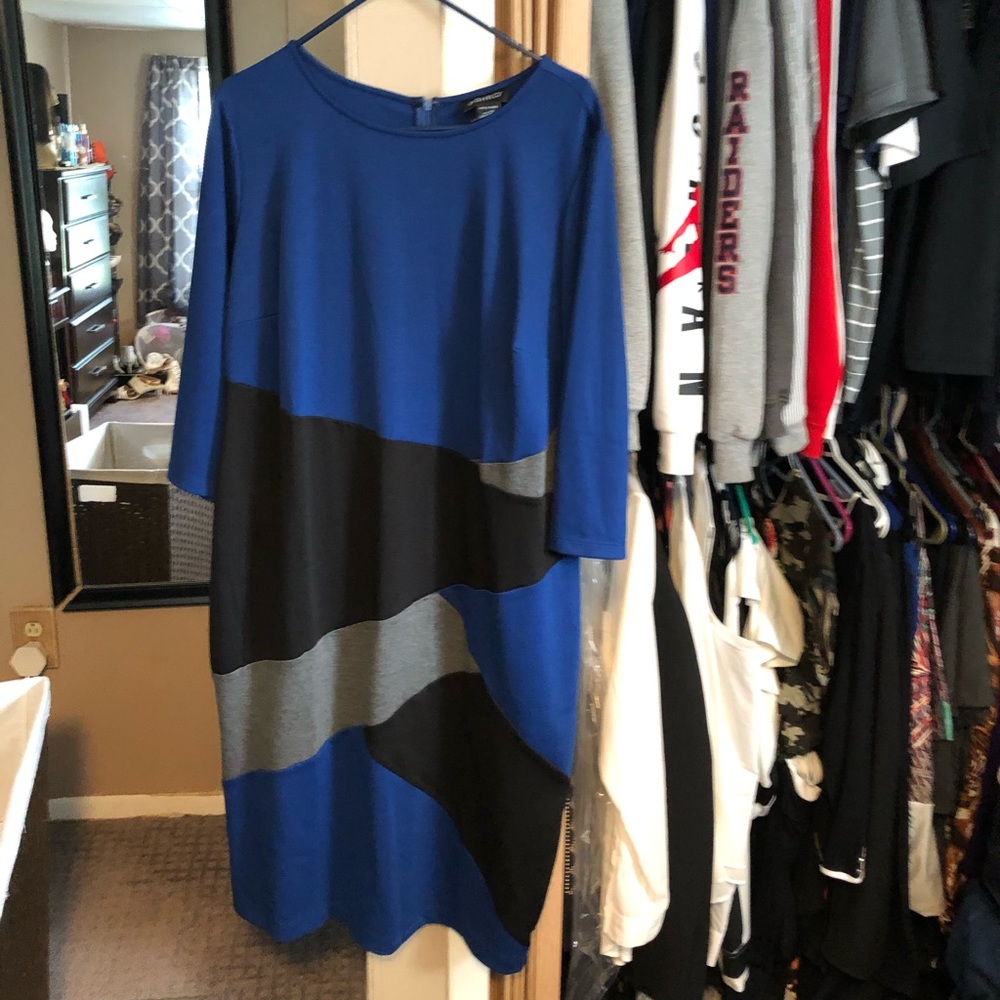 Women’s dress